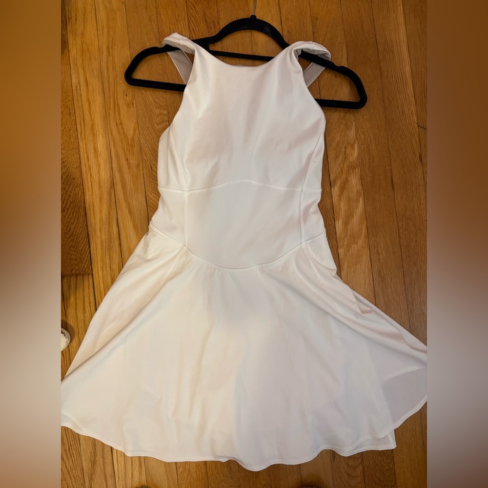 Lululemon Court Crush Tennis Dress Size 8 - Picture 4 of 8